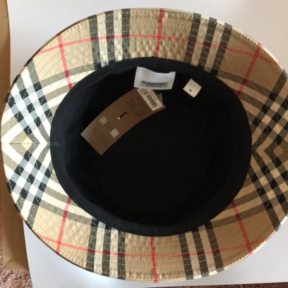 Burberry Bucket Hat - Brand New with Tags- Size Medium -Authentic - Picture 2 of 2